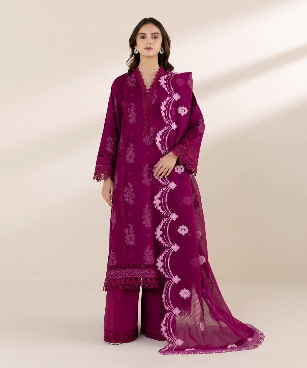 Embroidered Karandi Dupatta