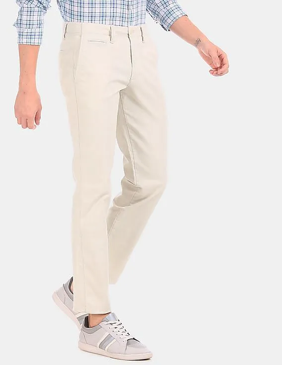 GAP Men Beige Slim Fit Washwell Vintage Wash Khaki Pants With Gapflex