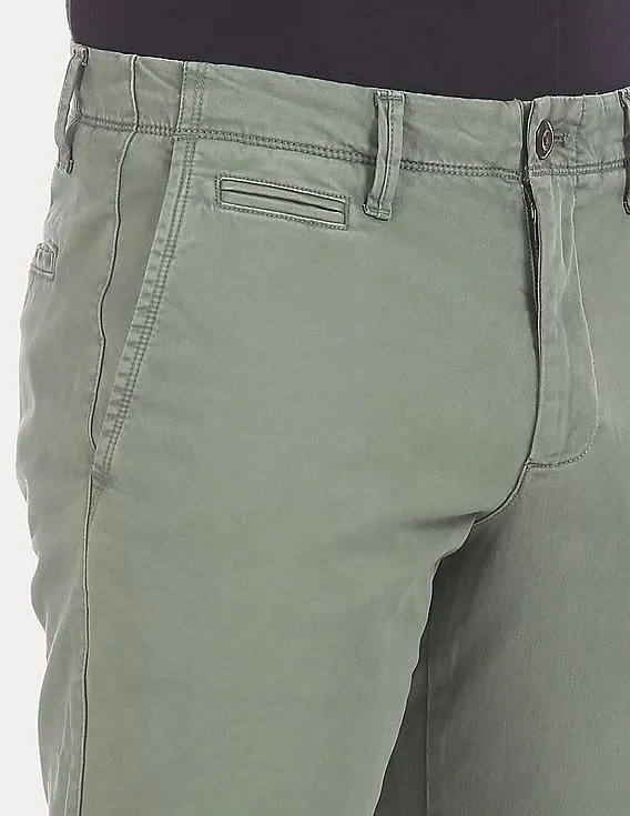 GAP Men Green Slim Fit Washwell Vintage Wash Khaki Pants With Gapflex