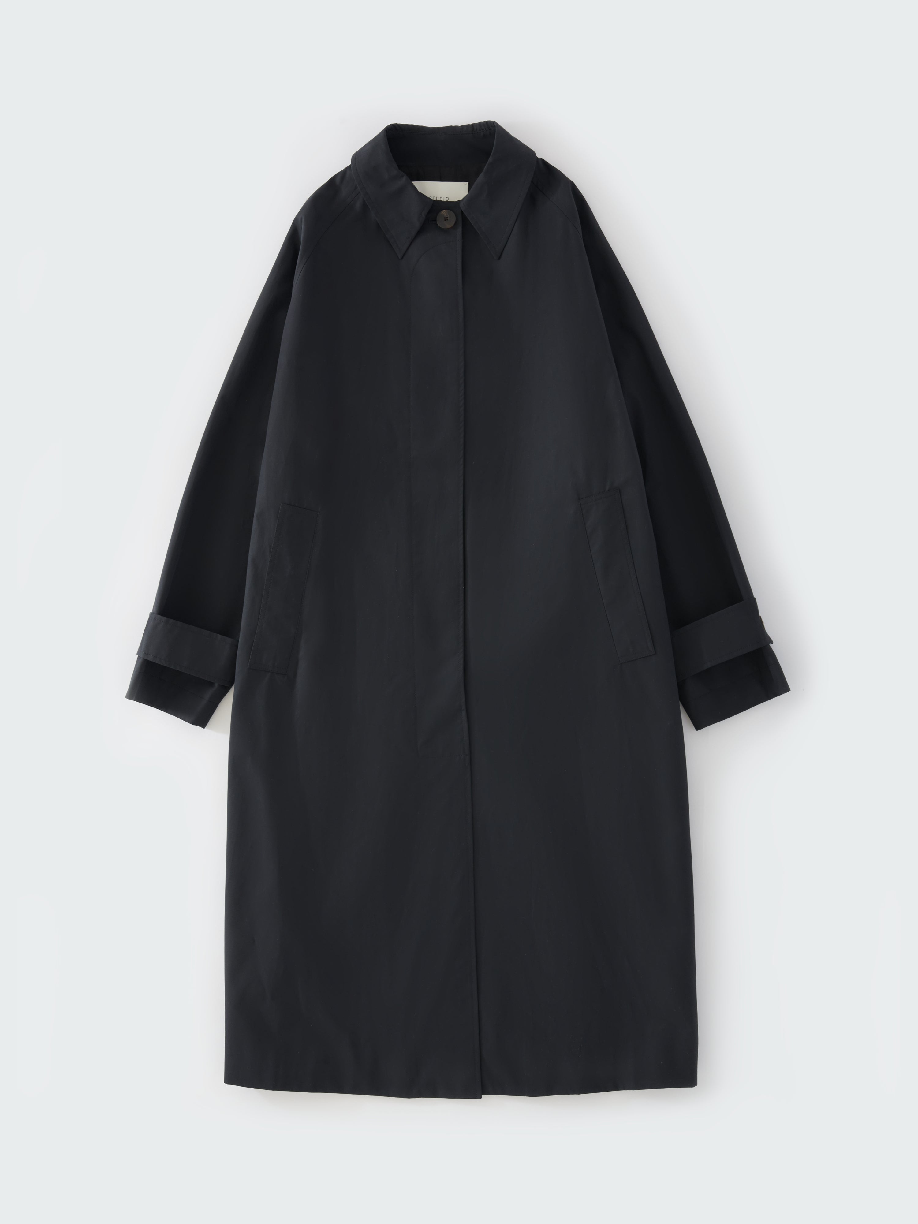 Holin Coat in Black