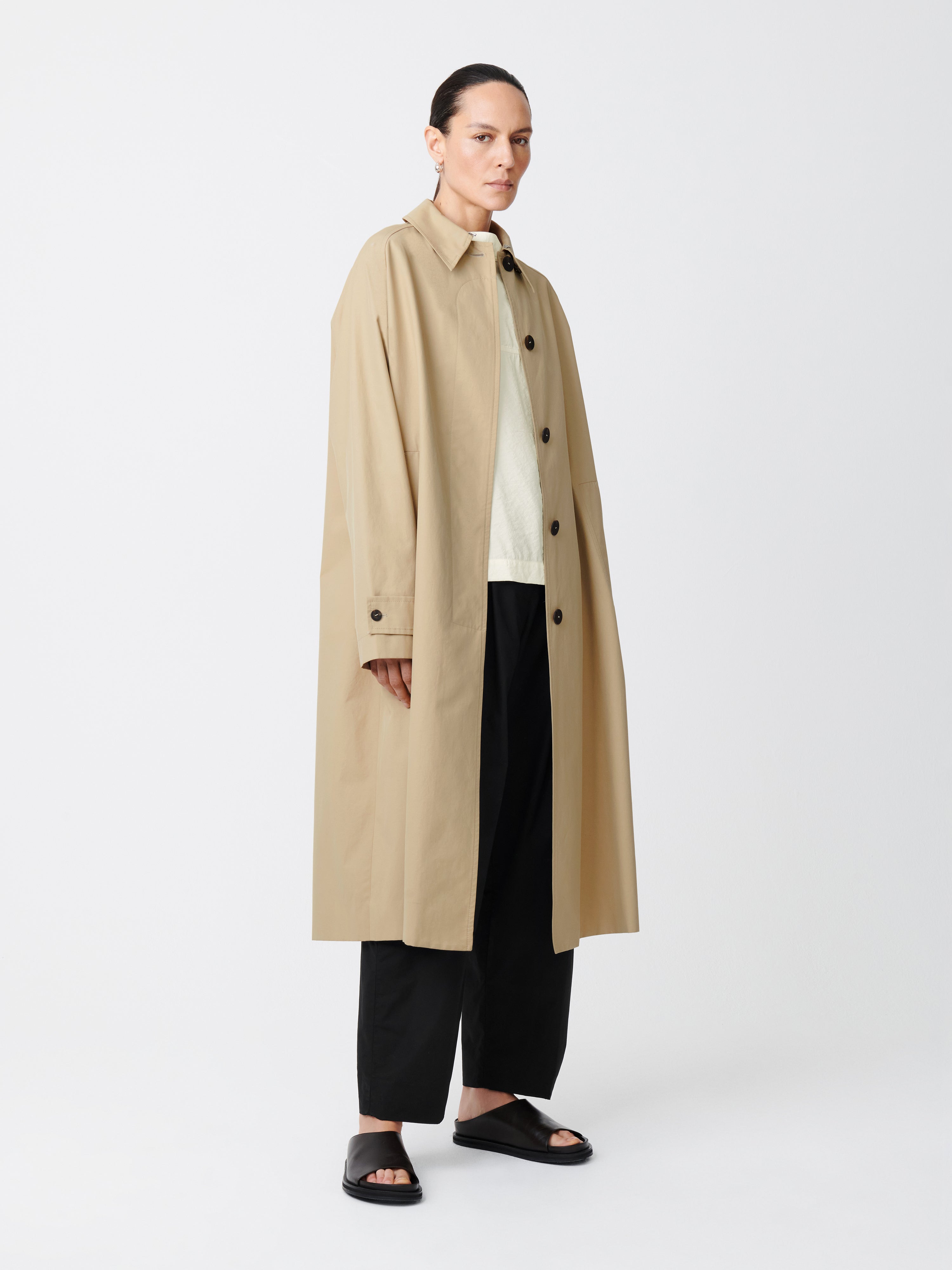 Holin Coat in Tan