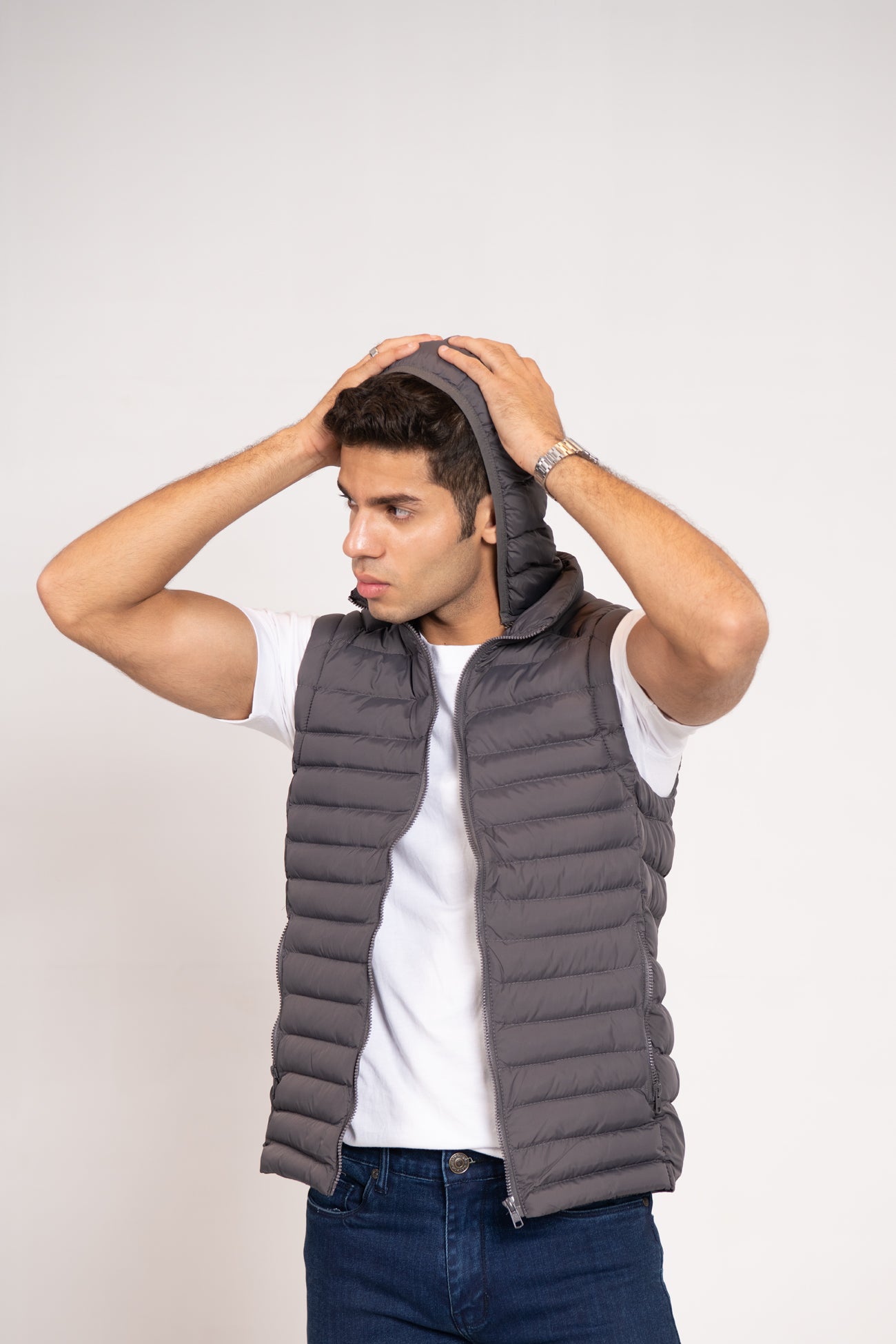 HOODED PUFFER GILET