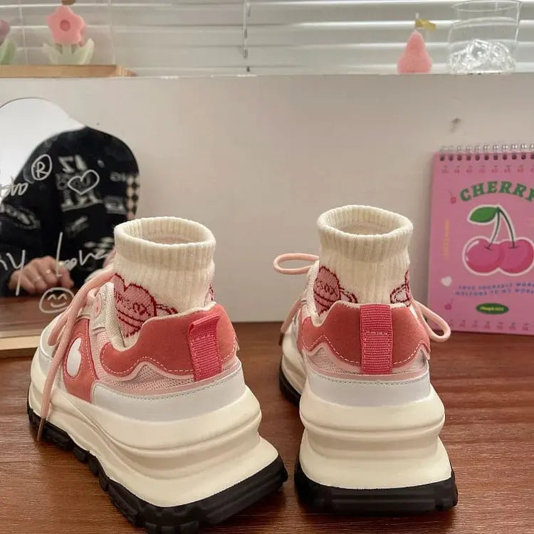 Love Heart Pink Sneakers SP17671