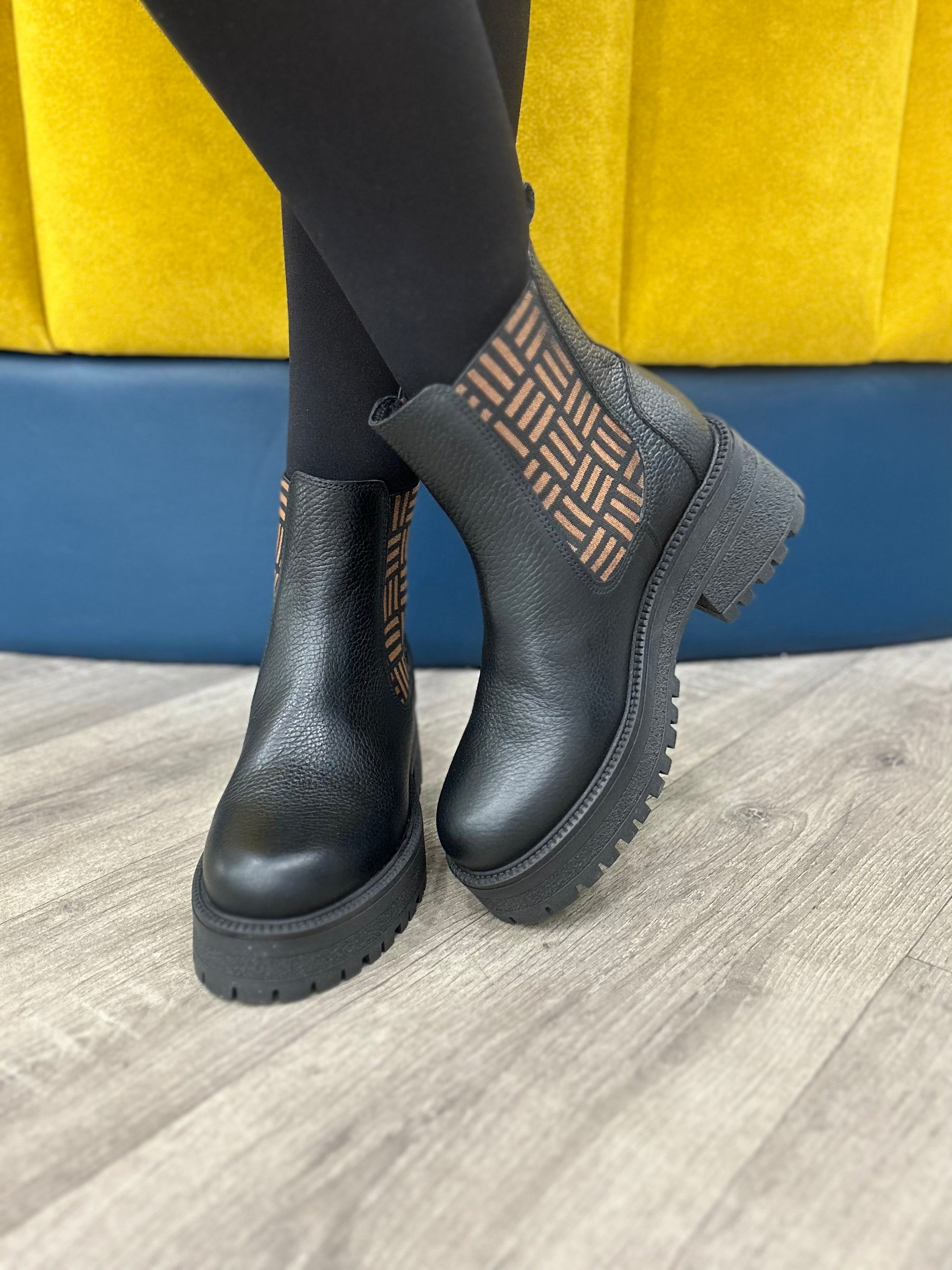 Meline Black Boot