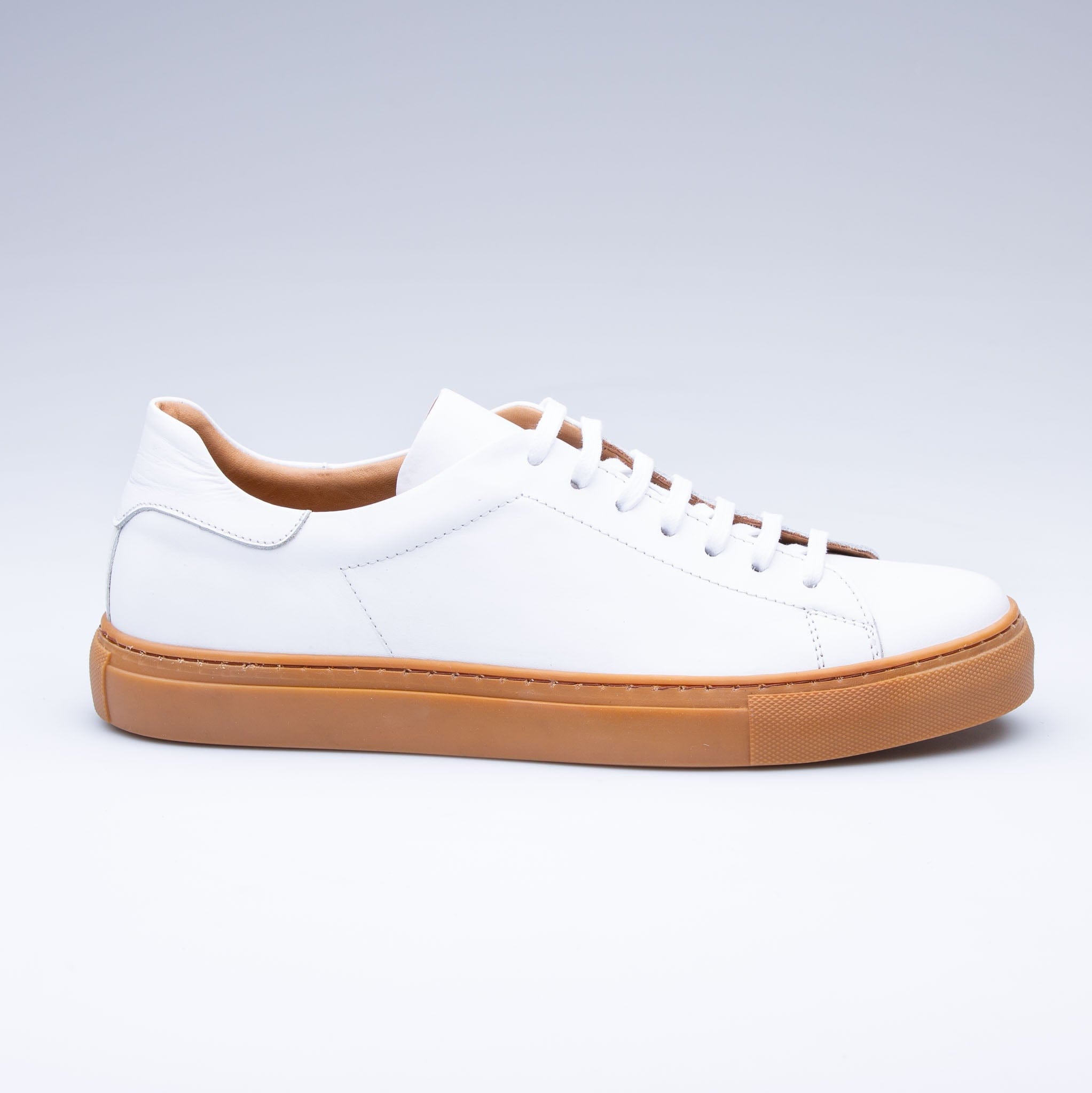 White Geon Casual Shoes